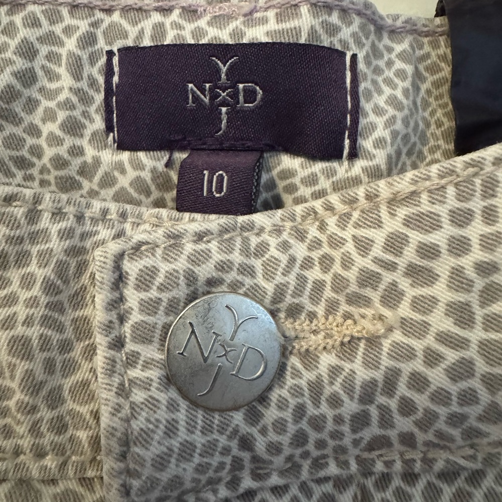 COPY - NYDJ leopard print straightht leg jean